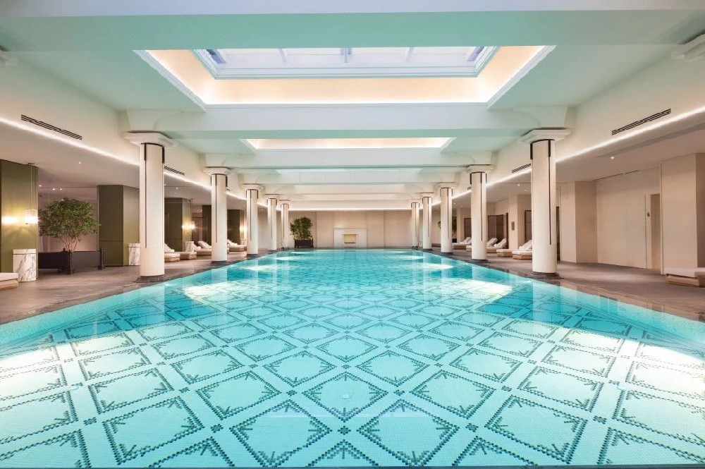 行家都愛！室內(nèi)游泳池三集一體恒溫除濕熱泵，高效節(jié)能新選擇！